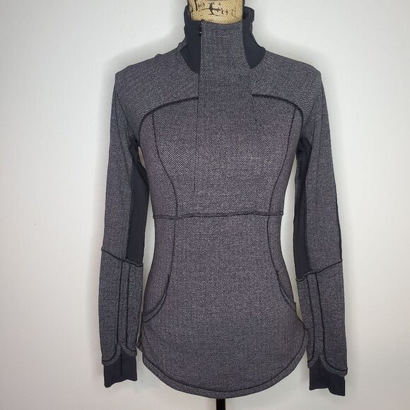 Lululemon Base Runner 1/2 Zip in Size 4 - Picture 1 of 12